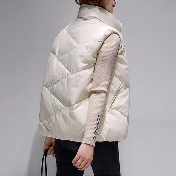 Vesta de dama model curat cu guler inalt si buzunar