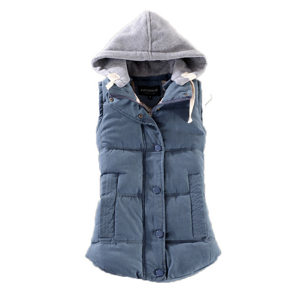 Vesta de dama cu gluga, nasturi si fermoar