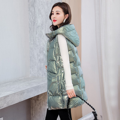 Moteriška laisvalaikio liemenė su gobtuvu