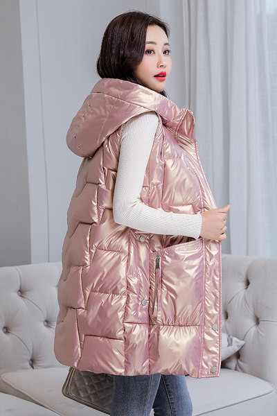 Moteriška laisvalaikio liemenė su gobtuvu