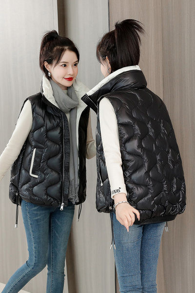 Női mellény magas gallérral