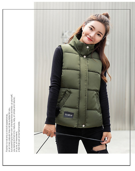 Vesta scurta de dama cu buzunar si fermoar