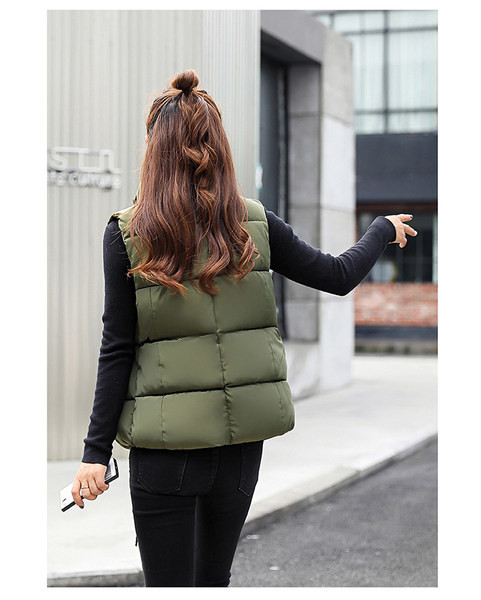 Vesta scurta de dama cu buzunar si fermoar