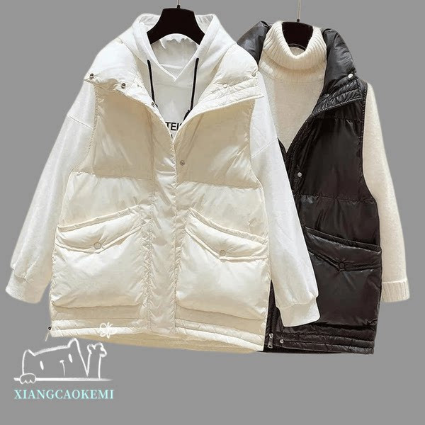 Įprasta moteriška liemenė su kvadratinėmis kišenėmis