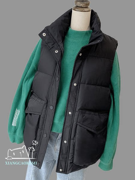 Moteriška laisvalaikio liemenė su apykakle