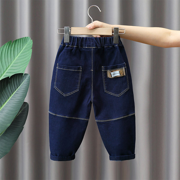 Madingi džinsai berniukams su kišenėmis ir logotipu