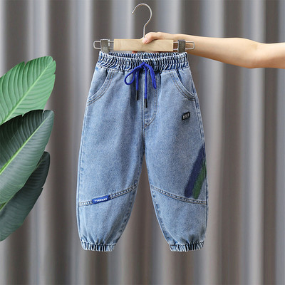 Rudeniniai berniukų džinsai su kaklaraiščiu ir kišene