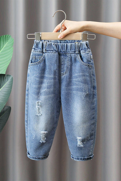 Vaikiški džinsai berniukams su plėšytais motyvais