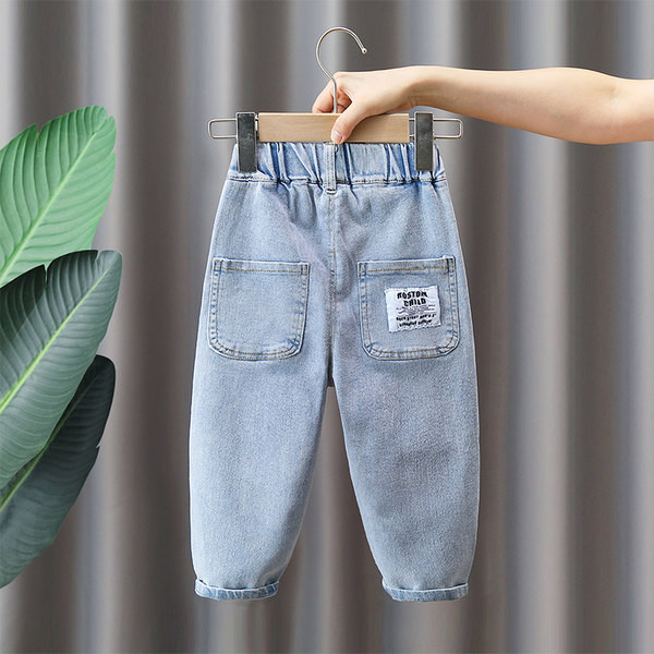 Vaikiški džinsai su raštu ir kišenėmis