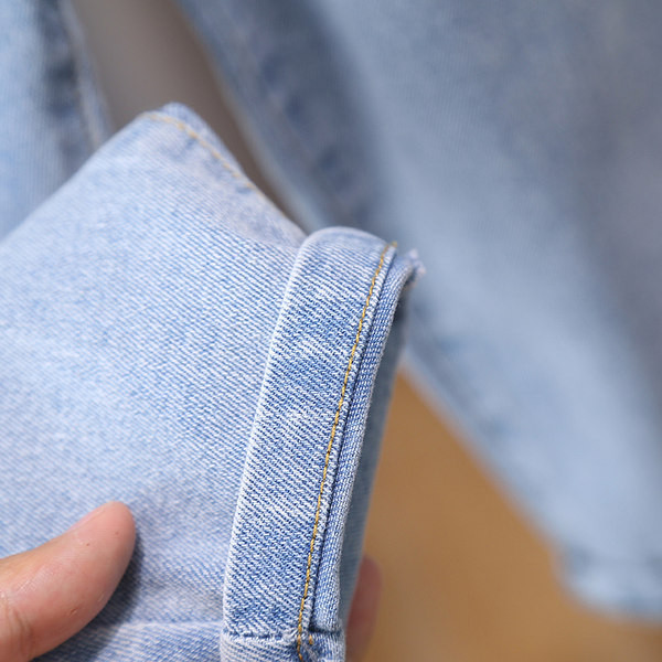 Vaikiški džinsai su raštu ir kišenėmis