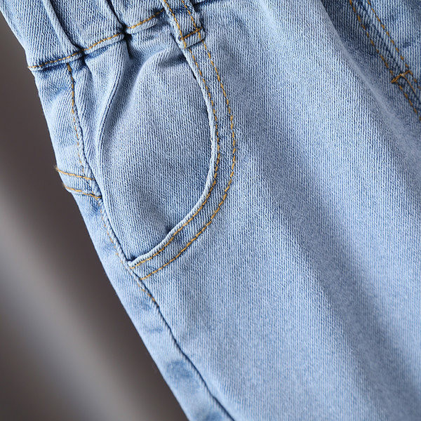 Vaikiški mėlyni džinsai su kišenėmis