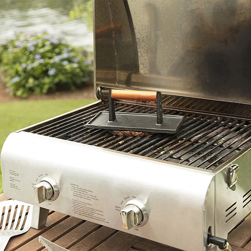 Öntöttvas sűrítő barbecue prés (fa nyél), steak prés