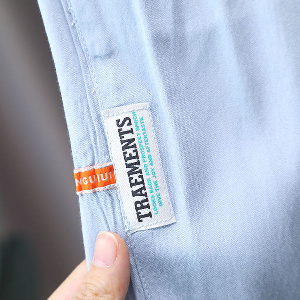 Dječje traperice s džepom i vezicama