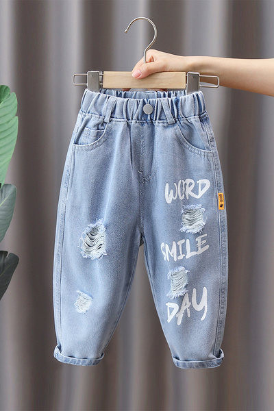 Farmer fiúknak mintával, szakadt motívumokkal