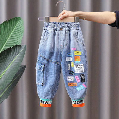 Gyermek farmernadrág fiúknak rátéttel és gumírozással