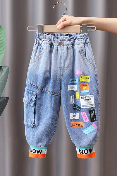 Gyermek farmernadrág fiúknak rátéttel és gumírozással