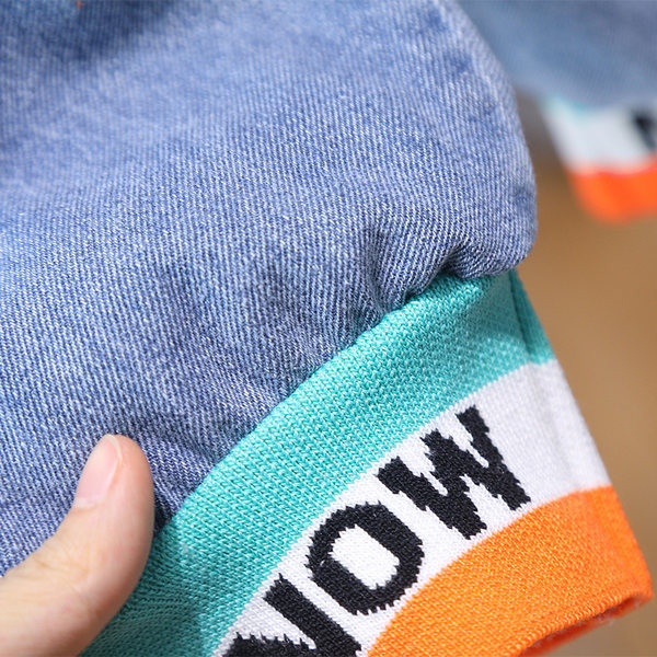 Gyermek farmernadrág fiúknak rátéttel és gumírozással