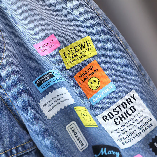 Gyermek farmernadrág fiúknak rátéttel és gumírozással