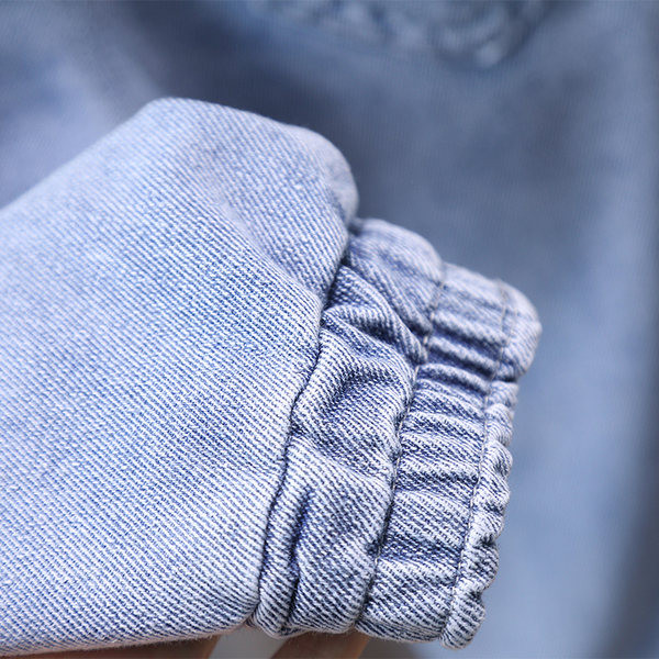 Alkalmi gyerekfarmer fiúknak nyakkendővel és zsebbel