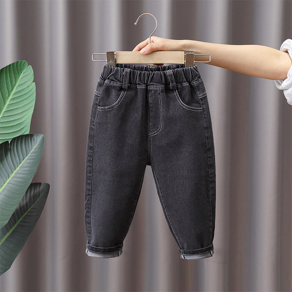 Ležerne dječje traperice s džepom u dvije boje