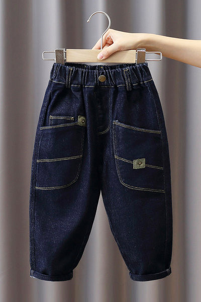 Rudeniniai džinsai berniukams su kišene ir sagomis