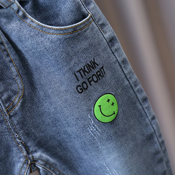 Madingi džinsai berniukams su siuvinėjimais ir kišenėmis