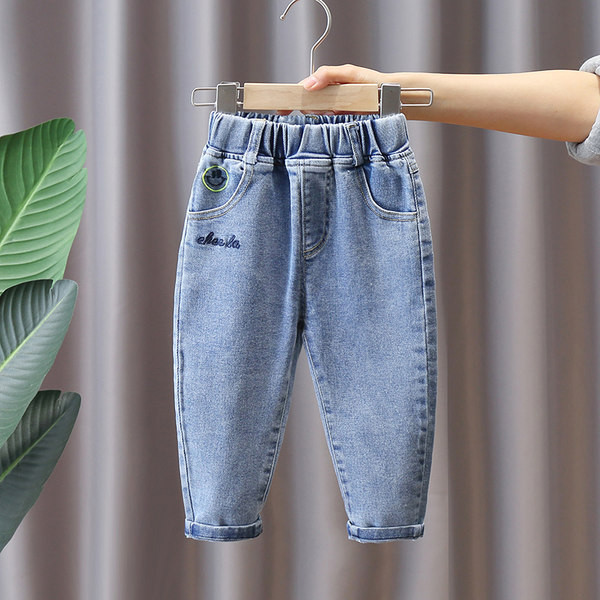 Dječje traperice s džepom i elastičnim remenom