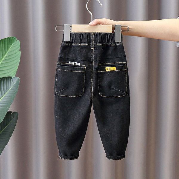 Elegantne traperice za dječake s printom i džepom