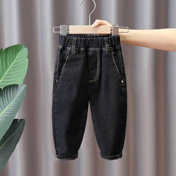 Elegantne traperice za dječake s printom i džepom