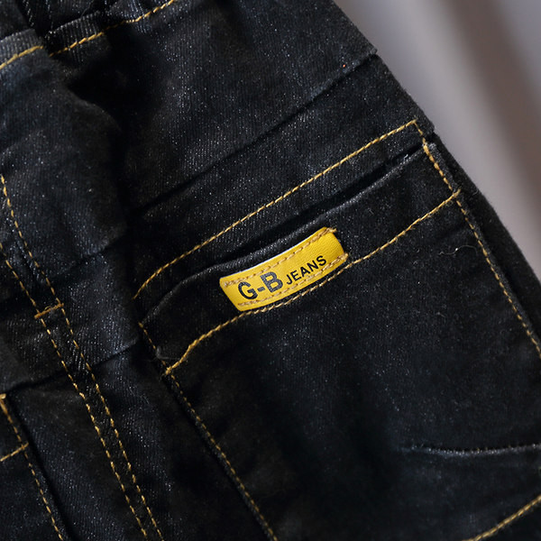 Elegantne traperice za dječake s printom i džepom