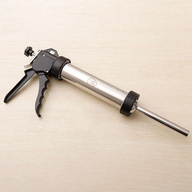 Rankinis dešrų mėsos užpildymo aparatas, skirtas dešrų mėsos įdarui užpildyti Rankiniu būdu valdomas dešrų mašinų piltuvo antgalis