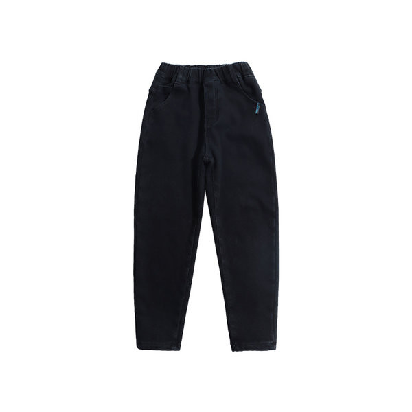 Berniukų paminkštinti džinsai su išsiuvinėtomis raidėmis