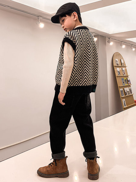 Blugi de iarna pentru baieti cu captuseala si litere