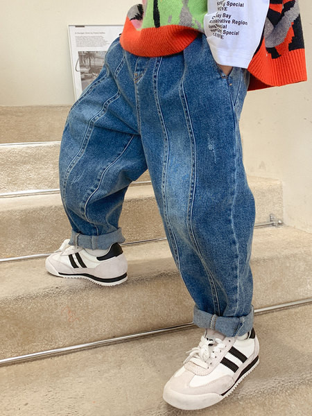 Vaikiški džinsai berniukams plačiomis kojomis su kišenėmis