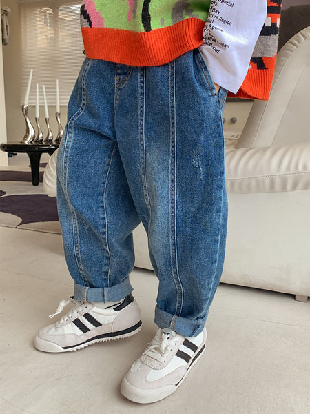 Vaikiški džinsai berniukams plačiomis kojomis su kišenėmis