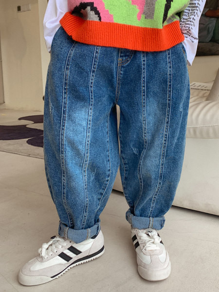 Vaikiški džinsai berniukams plačiomis kojomis su kišenėmis