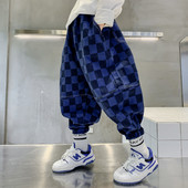 Taskuga ruudulised lasteteksad poistele