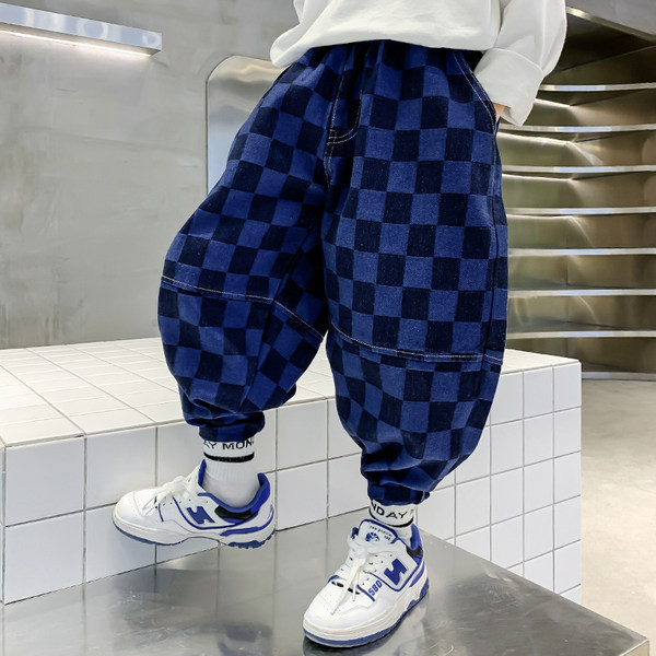 Taskuga ruudulised lasteteksad poistele