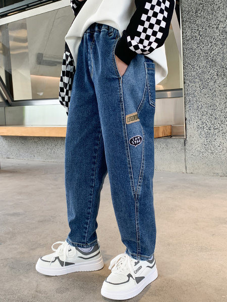 Novi model jesenskih traperica za dječake sa natpisom