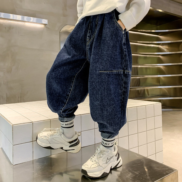 Ležerne traperice širokih nogavica za dječake s džepom