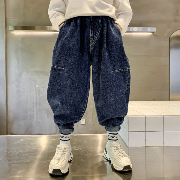 Ležerne traperice širokih nogavica za dječake s džepom