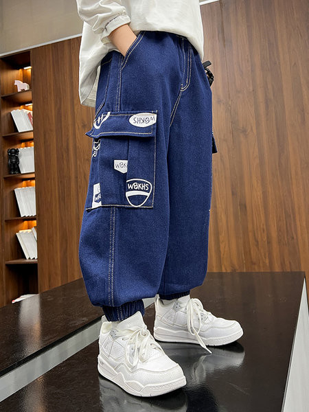 Stilingi plačios džinsai berniukams su kišenėmis