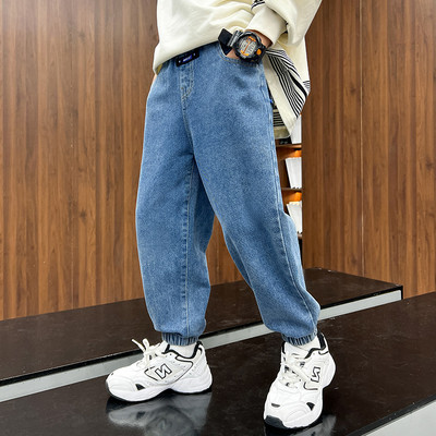 Madingi džinsai berniukams su elastine koja ir logotipu