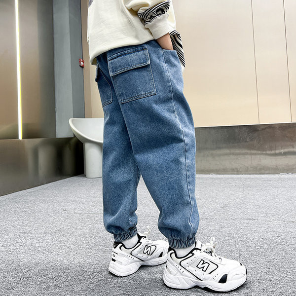 Madingi džinsai berniukams su elastine koja ir logotipu