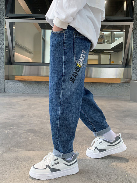 Naujo modelio vaikiški džinsai berniukams su kišenėmis