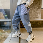 Alkalmi farmernadrág fiúknak mintával