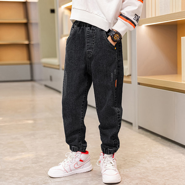 Alkalmi gyerekfarmer zsebbel