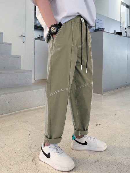 Vaikiškos kelnės su raišteliais ir kišene