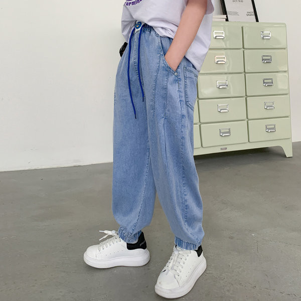 Vaikiški laisvalaikio džinsai su raišteliais ir kišenėmis