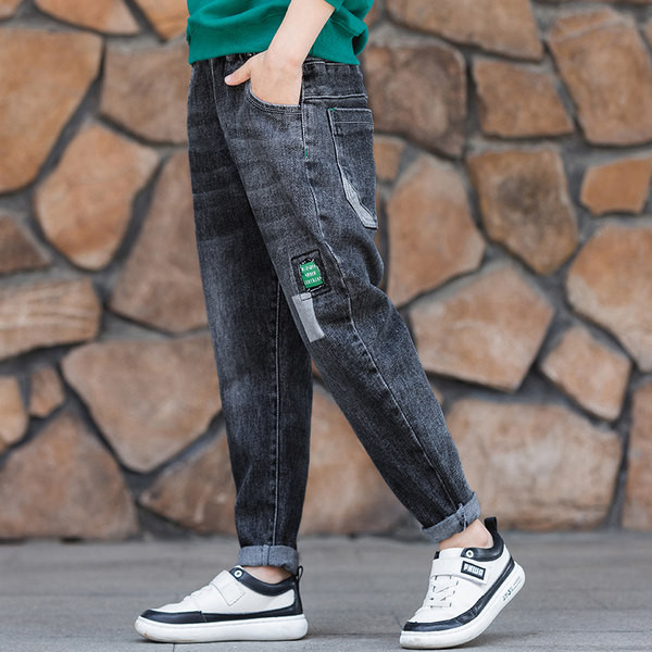 Új modell gyerekfarmer fiúknak sötét színben